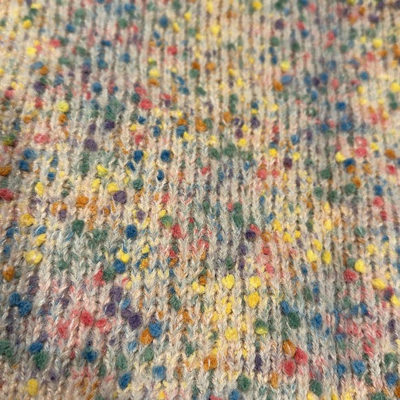 NWT Little Girl’s size 5, oversized sweater - Picture 4 of 4